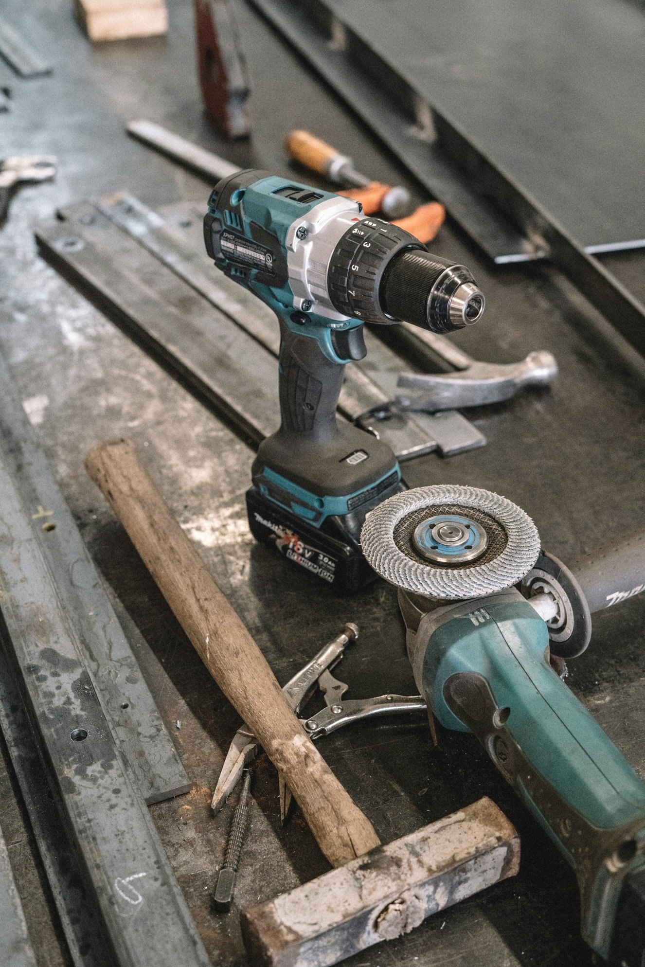 makita grinder and cordless drill